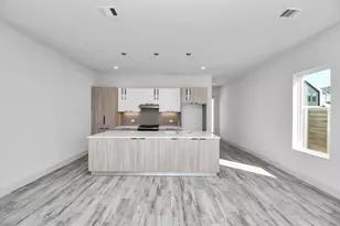 4015 Cusco Ln, Houston, TX 77045 - Photo 10