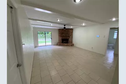 7710 Ashmole Lane, Houston, TX 77088 - Photo 6