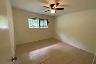 7710 Ashmole Ln, Houston, TX 77088 - Photo 20