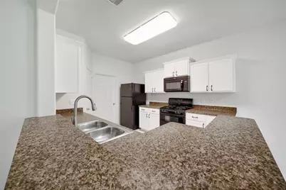 305 Crooked Pine Court, Conroe, TX 77304 - Photo 8