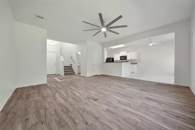 305 Crooked Pine Court, Conroe, TX 77304 - Photo 4