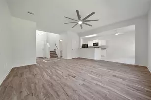 305 Crooked Pine Court, Conroe, TX 77304 - Photo 4