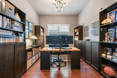 1610 Du Barry Lane, Houston, TX 77018 - Photo 2