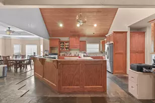 4515 Ridgewood St, Beaumont, TX 77708 - Photo 10