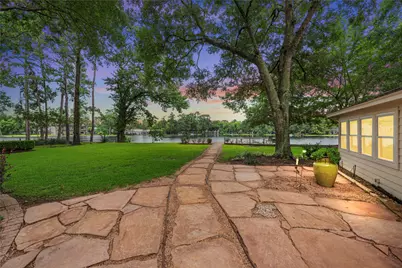 13135 Holston Hills Drive, Houston, TX 77069 - Photo 2