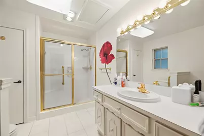 13135 Holston Hills Drive, Houston, TX 77069 - Photo 34