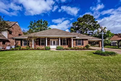 1106 Lakeside Drive, Huntsville, TX 77340 - Photo 1