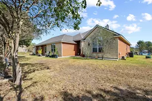 7810 Bobwhite St, Brookshire, TX 77423 - Photo 4