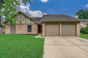 5727 Longforest Dr, Houston, TX 77088 - Photo 4