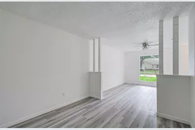 5727 Longforest Drive, Houston, TX 77088 - Photo 8