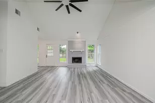 5727 Longforest Dr, Houston, TX 77088 - Photo 32
