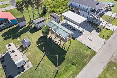 946 Meynig Drive, Crystal Beach, TX 77650 - Photo 14