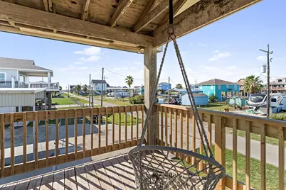 946 Meynig Drive, Crystal Beach, TX 77650 - Photo 10