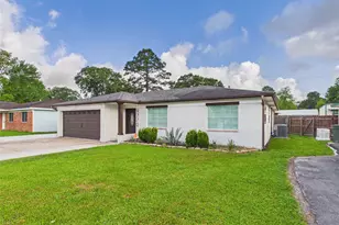 9770 Shepherd Dr, Beaumont, TX 77707 - Photo 4