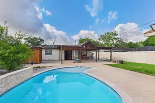 9770 Shepherd Dr, Beaumont, TX 77707 - Photo 30