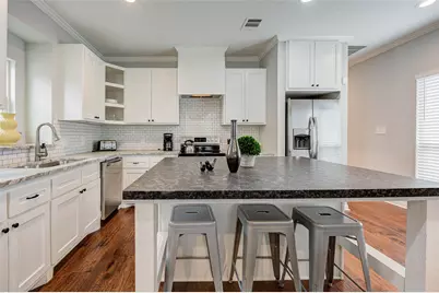 921 Kern Street, Houston, TX 77009 - Photo 6