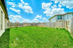 8827 Hbr Pnes Dr, Cypress, TX 77433 - Photo 26