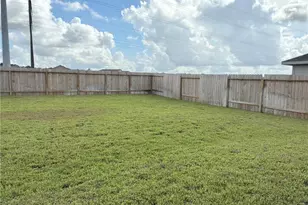 18233 Descartes St, New Caney, TX 77357 - Photo 18