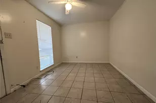 1210 Sycamore Ave, Huntsville, TX 77340 - Photo 6