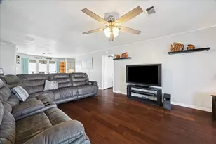 15 S Curlew St, La Marque, TX 77568 - Photo 14