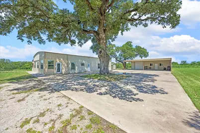 1601 Babylon Lane, Schulenburg, TX 78956 - Photo 12