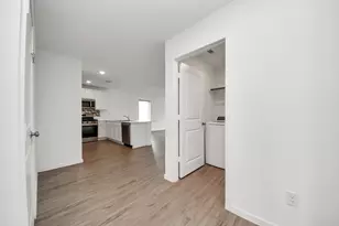 1607 Red Oak Dr, Rosenberg, TX 77471 - Photo 2