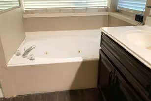 8219 Fox St, Baytown, TX 77523 - Photo 32