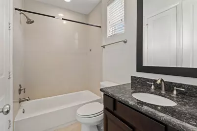 1035 E 28th Street, Houston, TX 77009 - Photo 8