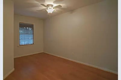 5216 Arboles Drive #10, Houston, TX 77035 - Photo 10