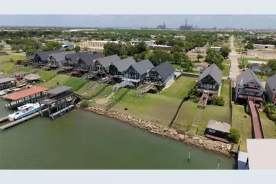 217 S Front Street, Freeport, TX 77541 - Photo 38