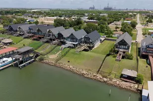 217 S Front St, Freeport, TX 77541 - Photo 38