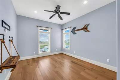 2001 Laguna Harbor Cove Boulevard, Port Bolivar, TX 77650 - Photo 24