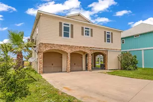 2001 Laguna Harbor Cove Blvd, Port Bolivar, TX 77650 - Photo 4