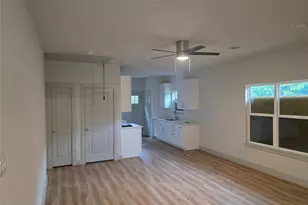 3202 McIlhenny St, Houston, TX 77004 - Photo 2