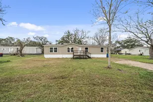 115 Country Oaks St, Brazoria, TX 77422 - Photo 2