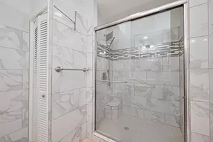 210 Sampan Dr, Galveston, TX 77554 - Photo 18