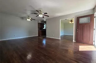 6402 Gaffney Dr, Jones Creek, TX 77541 - Photo 10