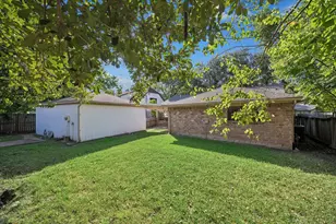 2739 Field Line Dr, Sugar Land, TX 77479 - Photo 44