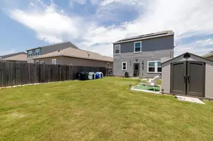 301 Wonderful Life Way, Jarrell, TX 76537 - Photo 20