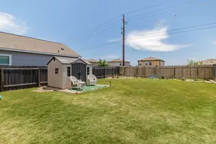 301 Wonderful Life Way, Jarrell, TX 76537 - Photo 22