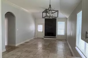 2402 Raintree Village Dr, Katy, TX 77449 - Photo 4