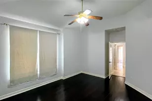 2402 Raintree Village Dr, Katy, TX 77449 - Photo 10