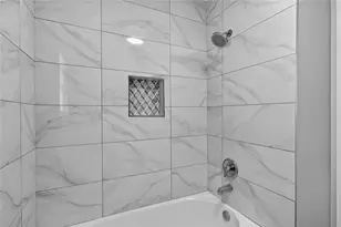 1221 Cedar Post Ln, Houston, TX 77055 - Photo 10