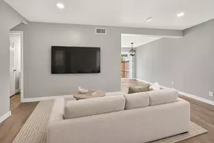 1221 Cedar Post Ln, Houston, TX 77055 - Photo 16