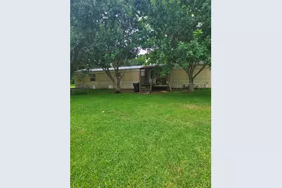 405 Velasco Street, Brazoria, TX 77422 - Photo 1