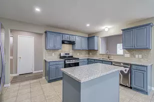 9611 Babbling Spring Ct, Tomball, TX 77375 - Photo 14