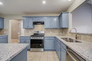 9611 Babbling Spring Ct, Tomball, TX 77375 - Photo 12