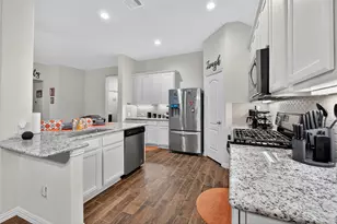 654 W Linnwood Dr, Woodbranch, TX 77357 - Photo 10