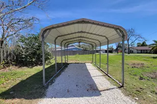 413 S Market St, Brazoria, TX 77422 - Photo 30