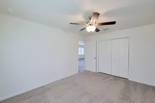 413 S Market St, Brazoria, TX 77422 - Photo 22